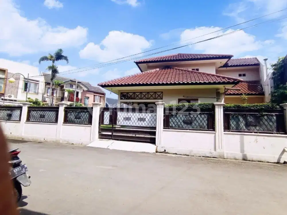 Rumah Bagus Murah SHM di Suryalaya Kota Bandung