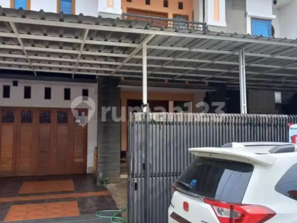 Rumah Bagus Terawat Kondisi Kosong Siap Huni