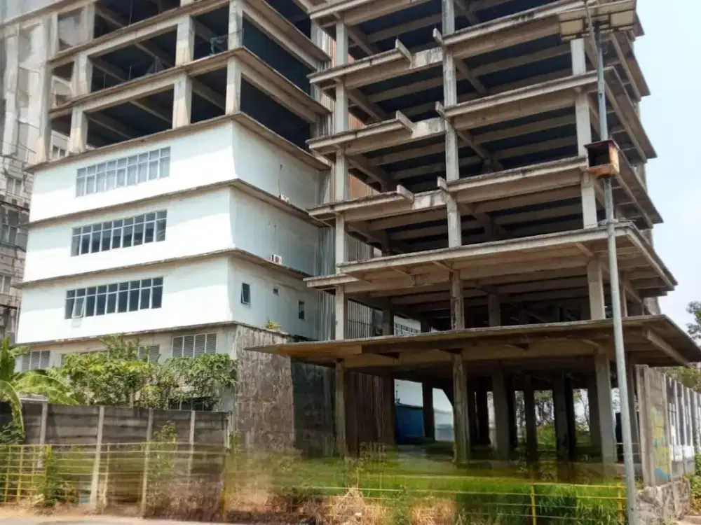 Dijual Gedung 7 Lantai (Progress ¹⁄₂ selesai) di Harapan Indah – Lokasi Strategis Dekat Kantor BCA, Kampus Esa Unggul & Eka Hospital