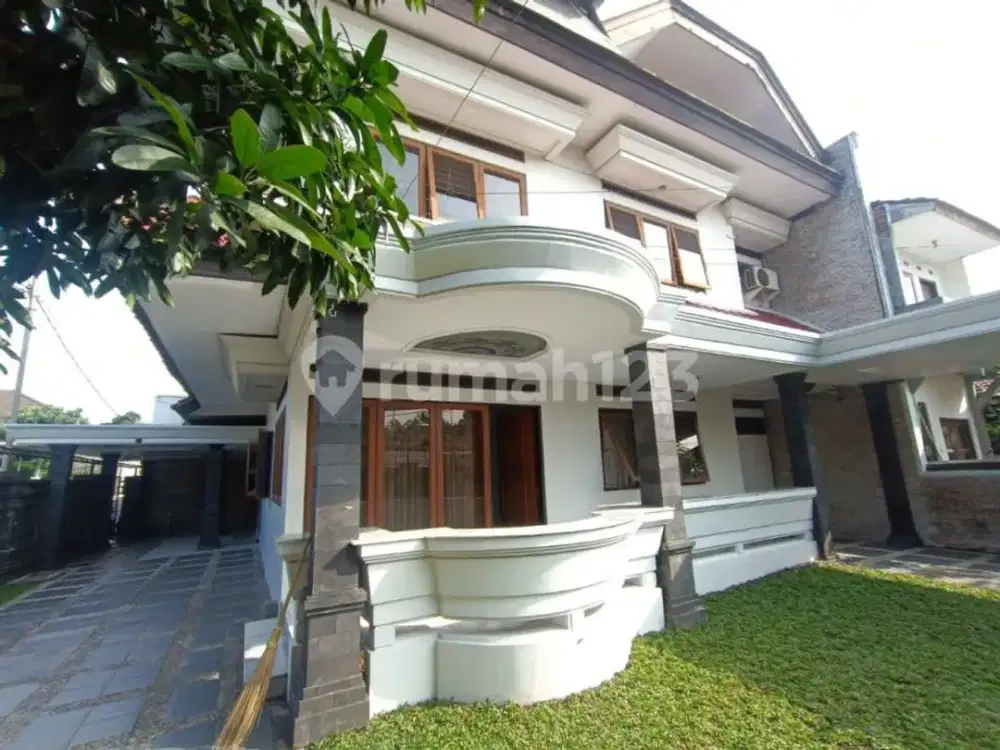 Rumah Lux Posisi Hook Diturangga Bandung