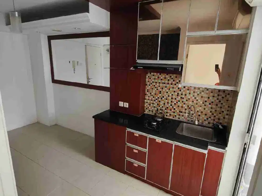 Sewa 2br UF plus kitchen set bassura city