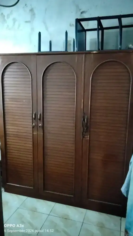 jual lemari 3 pintu