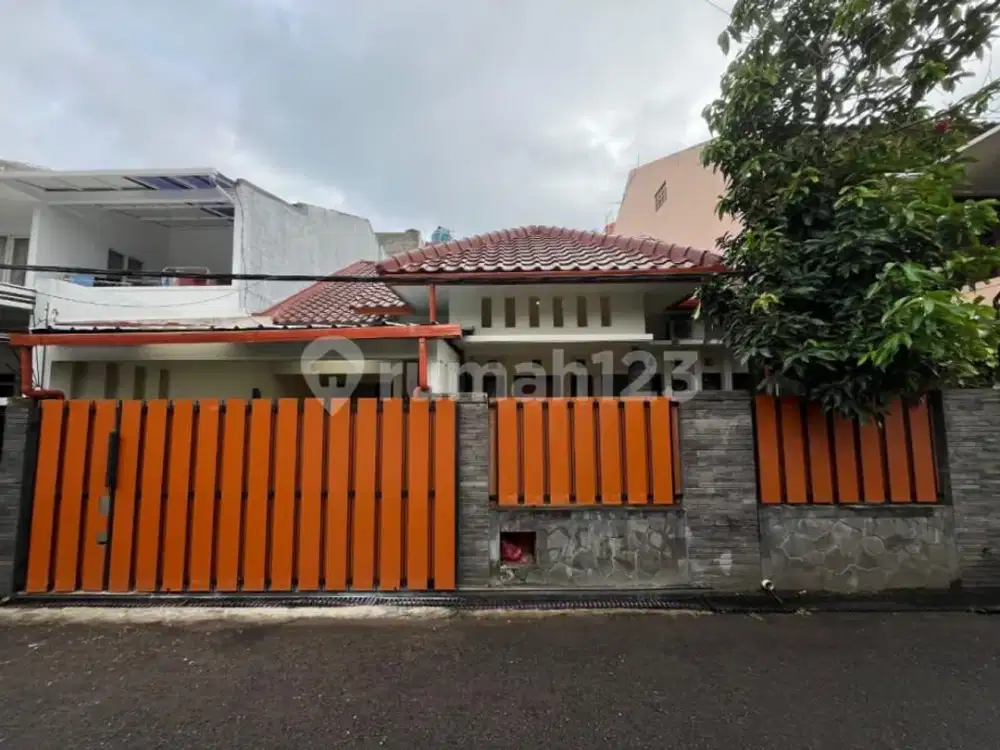 Rumah Bagus Baru di Buah Batu Kota Bandung