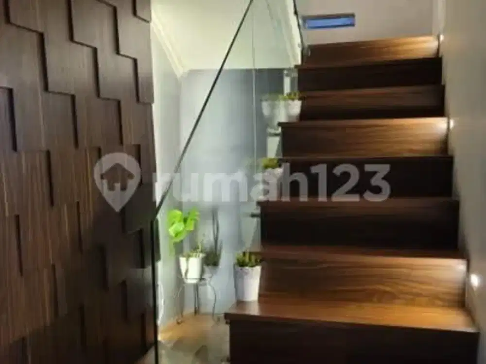 Rumah Bagus Terawat Di Bkr Dekat Tegal Lega Bandung