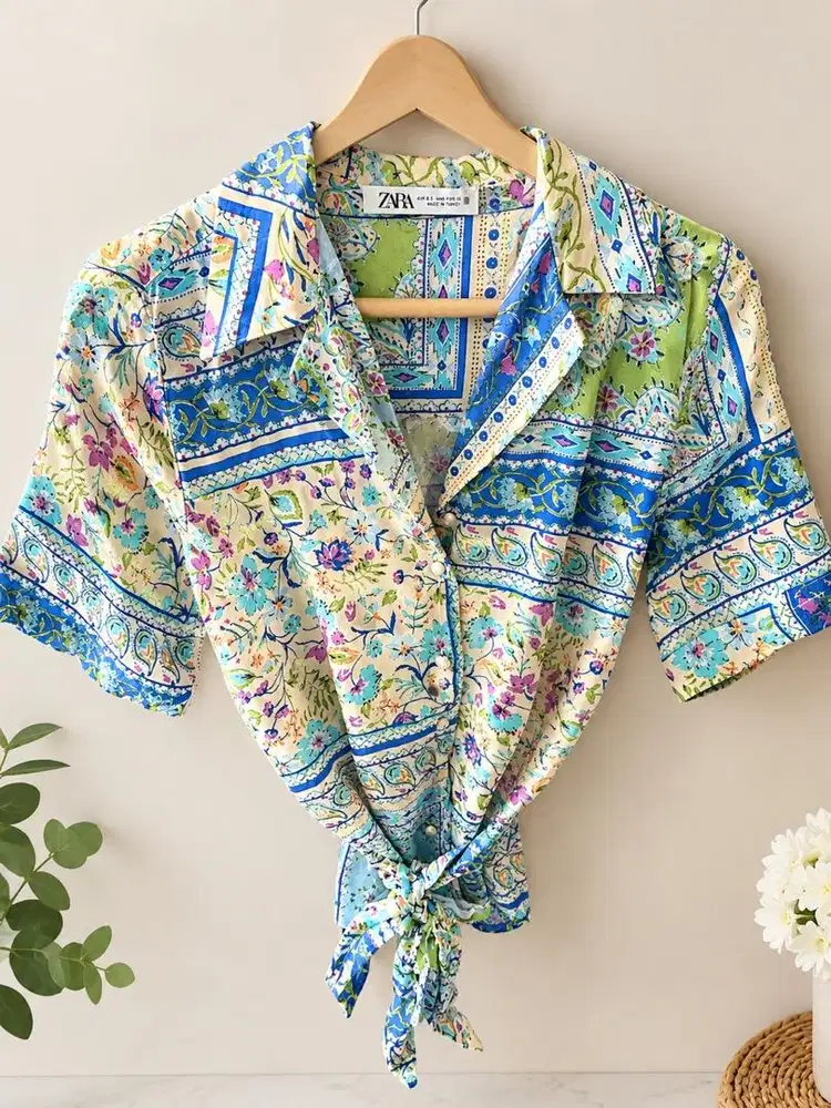 ZARA Original Blouse Motif Floral & Paisley – Cantik & Unik