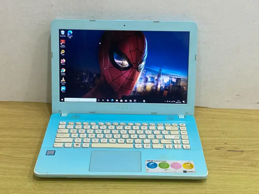 Laptop Asus X441BA Prosesor Core i3-6006U RAM 4GB SSD128 GB