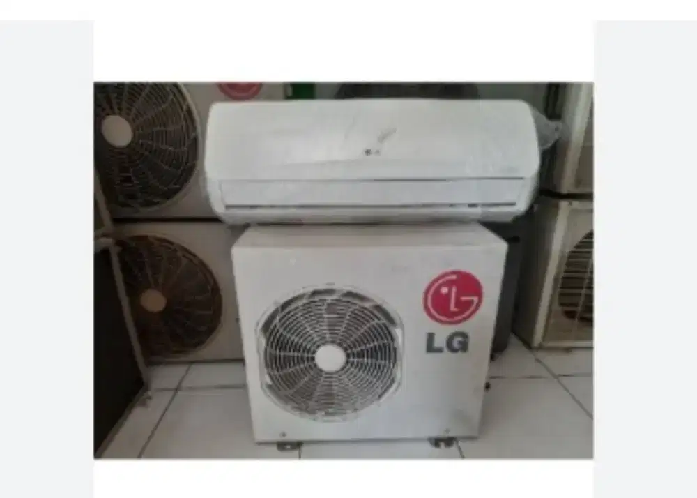 Ac LG 1 PK kondisi baik yaa kakak kakak .. boleh di ceki ceki dong  kk