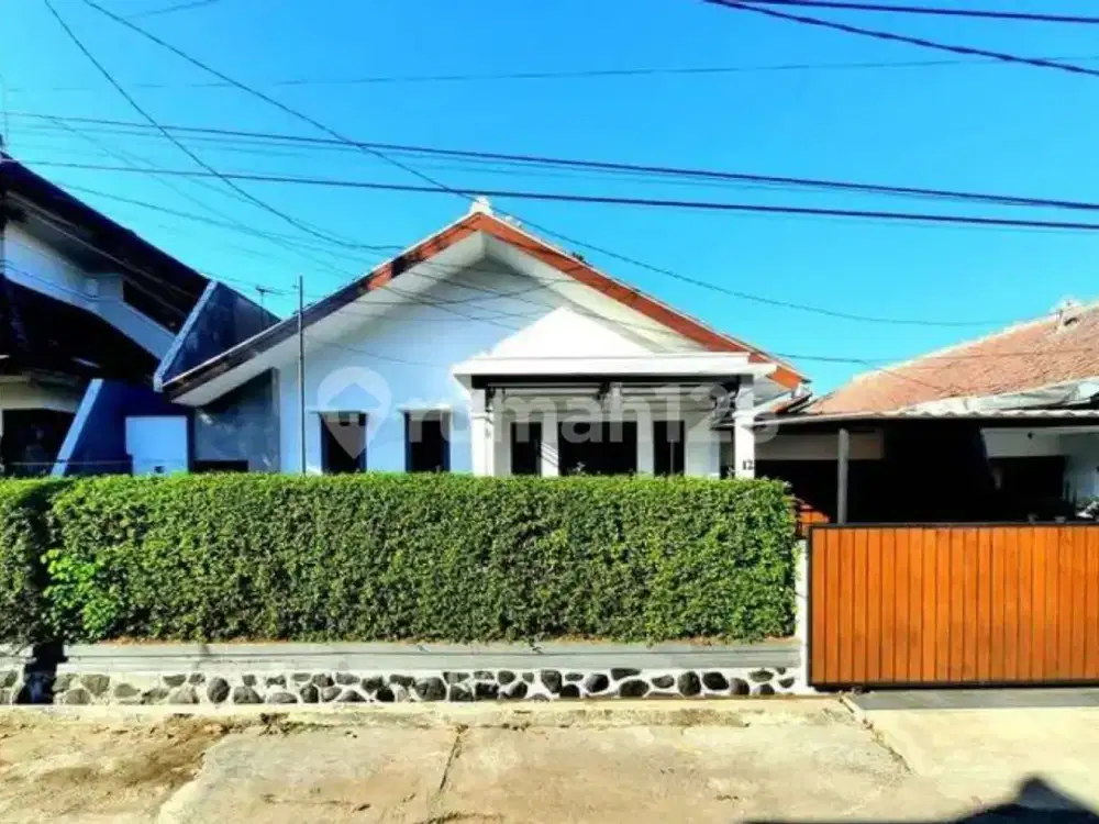 Rumah Bagus Terawat Siap Huni di Rajamantri Turangga