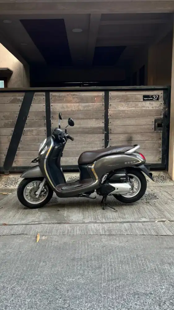 Dijual Scoopy bekas tahun 2021