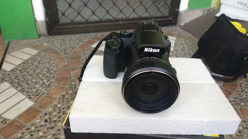 NIKON COOLPIX P1000