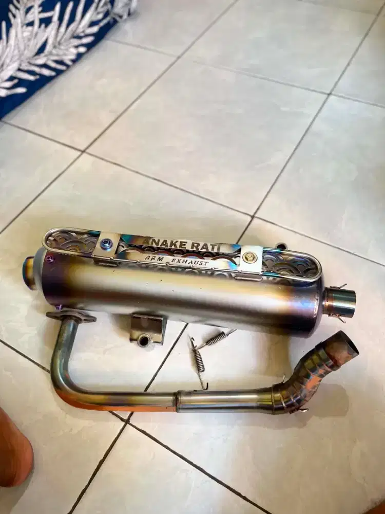 kenalpot motor vario