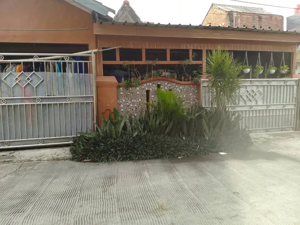 DIJUAL RUMAH HOOK