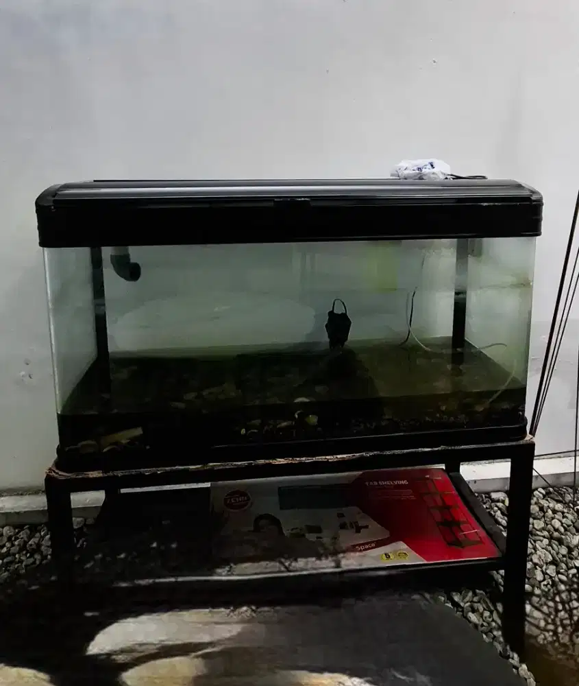 Aquarium besar 120 cm