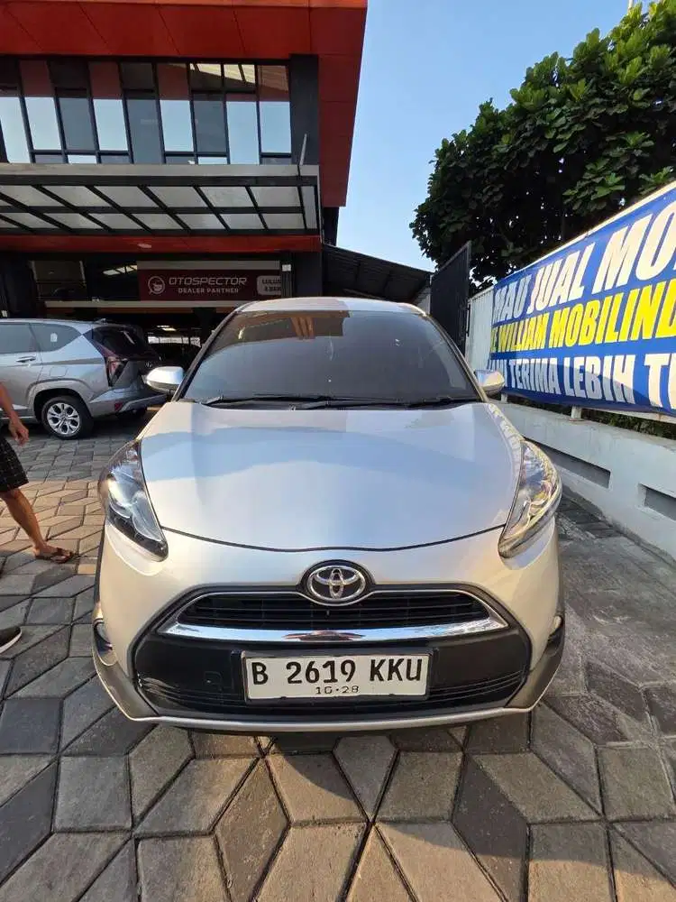 Toyota Sienta V 1.5L A/T 2018
