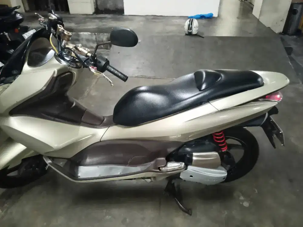 Honda PCX cbu tahun 2010