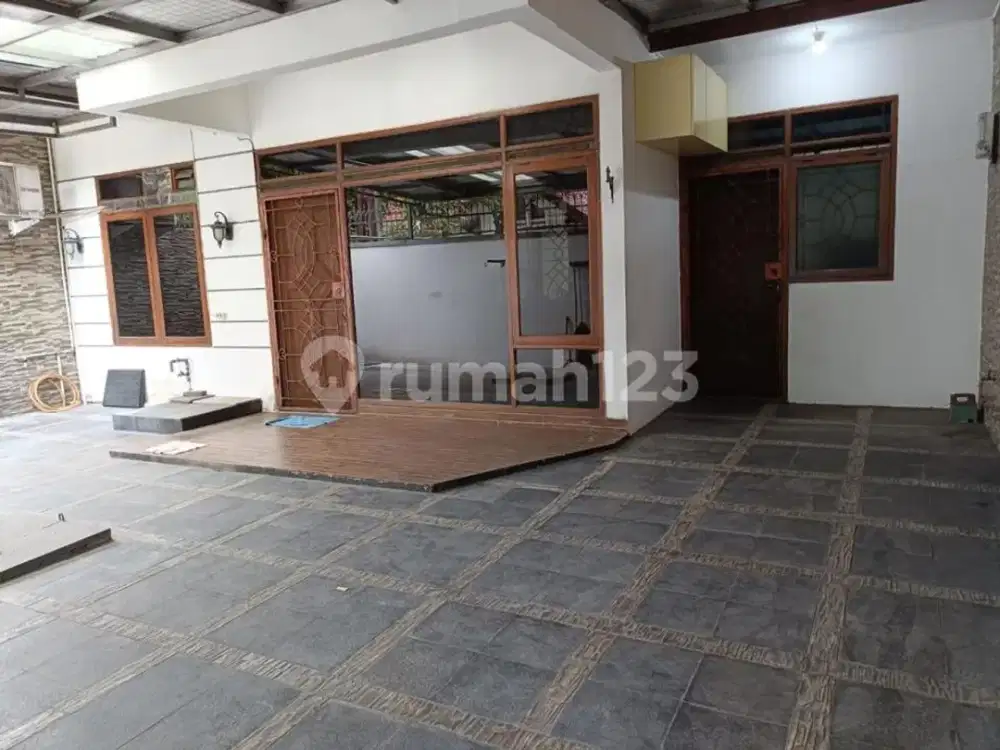 Rumah Siap Huni Di Lokasi Strategis Batununggal Mulia