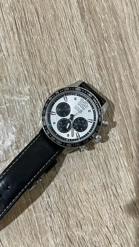 [BISA NEGO] Jam Tangan Guess