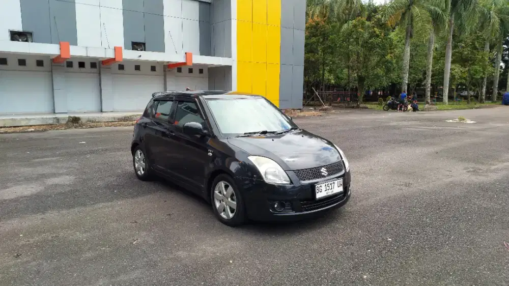 SUZUKI SWIFT 2010