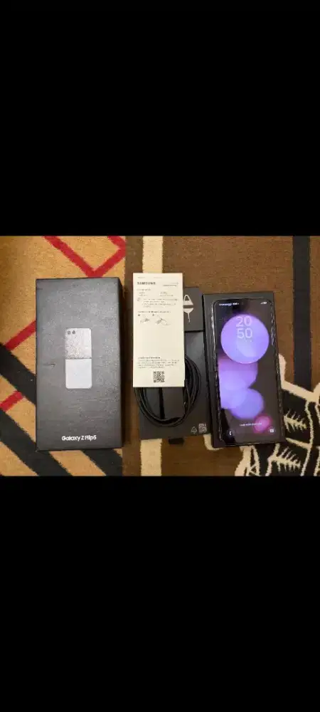 Samsung Z Flip 5 Violet