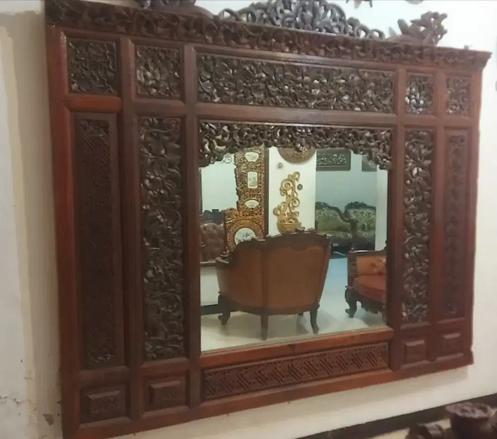 CERMIN ANTIK UKIRAN JAWA