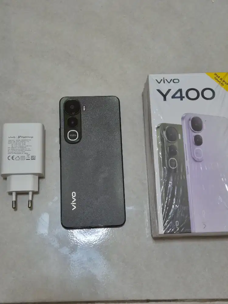 JUAL CEPAT VIVO Y400 8/256 PEMAKAIAN 11 BULAN FULLSET