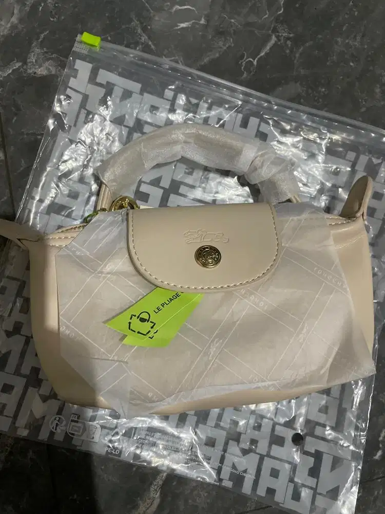 Dijual RUGI Tas longchamp no minus