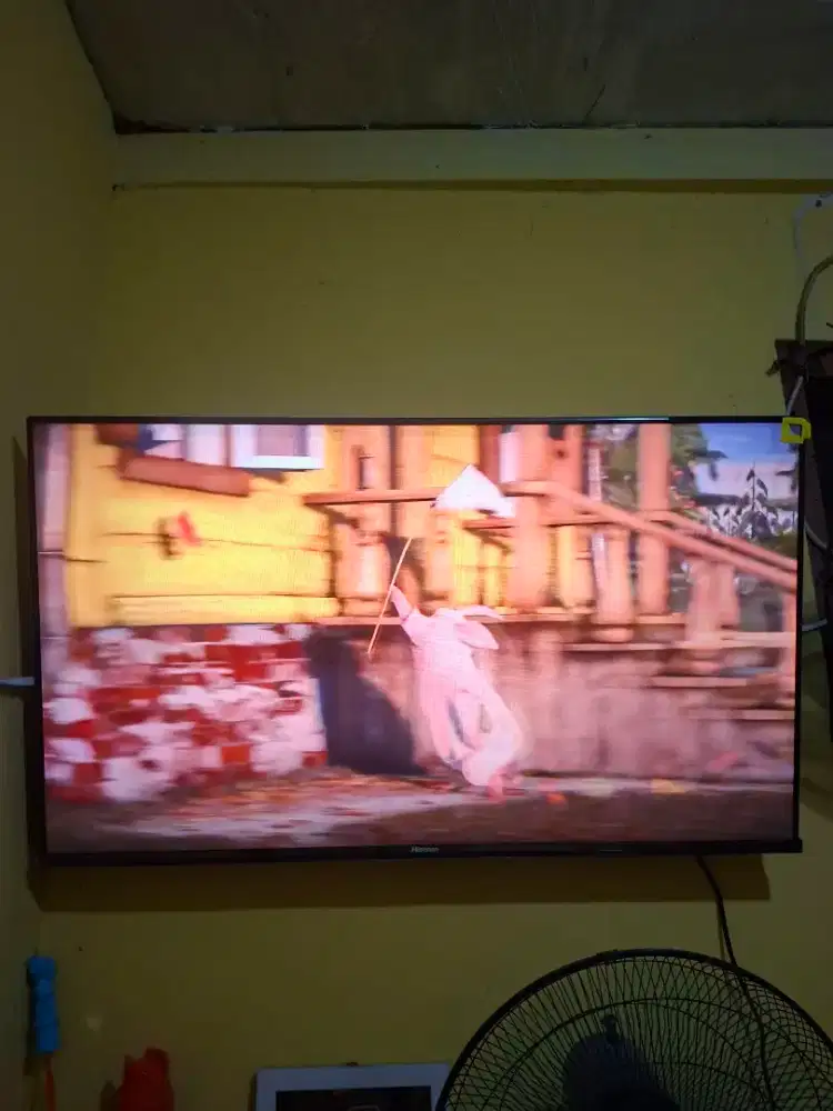 Tv adroit merek hesense