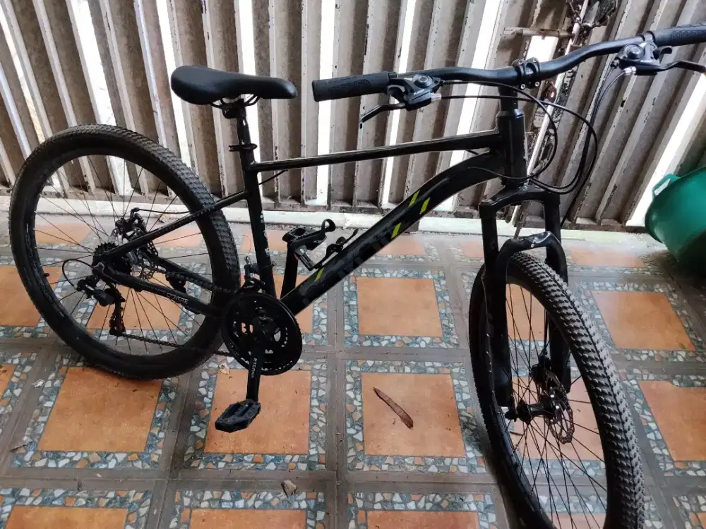 Sepeda MTB ,baru di pakai sebulan ,rangka Alloy.