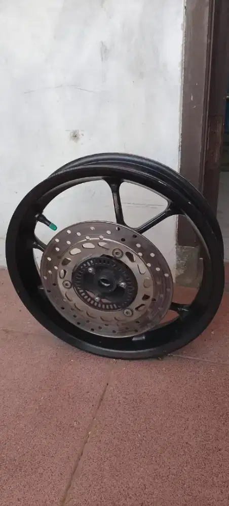 Velg depan original aerox gen 1 old