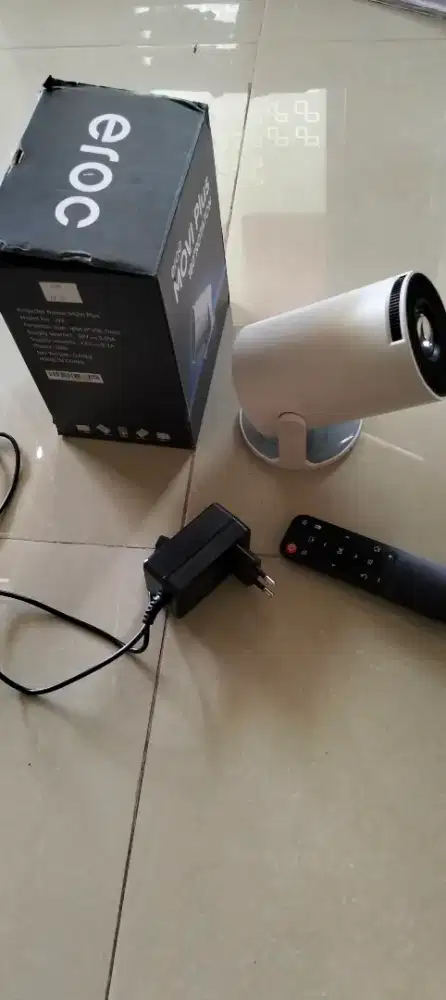 Projector mini belum di pake