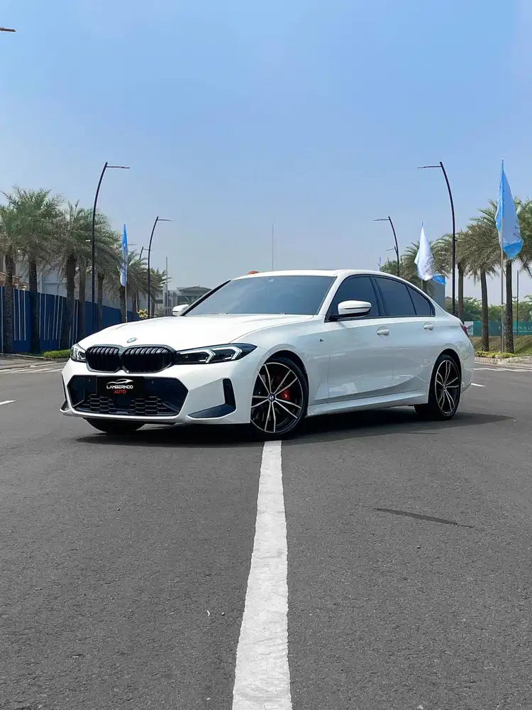 BMW G20 330i M-SPORT PRO FACELIFT 2023 PUTIH LOW ODO LIKE NEW !!