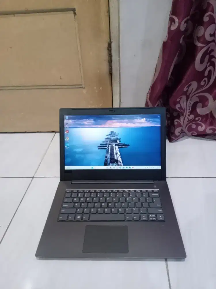 Lenovo V330 - 14IKB