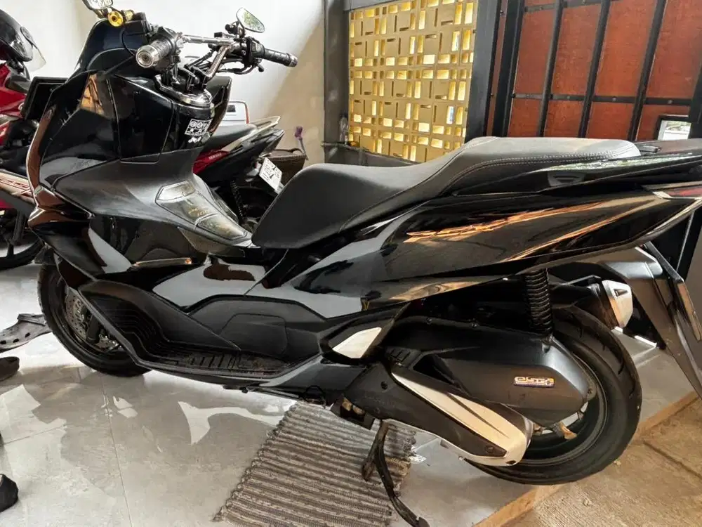 PCX 160cc ABS Hitam 2022