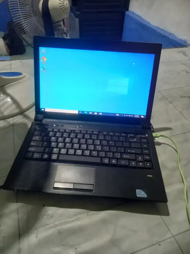 Laptop lenovo b490 intel p6300 ram4gb hdd250gb minus batrai