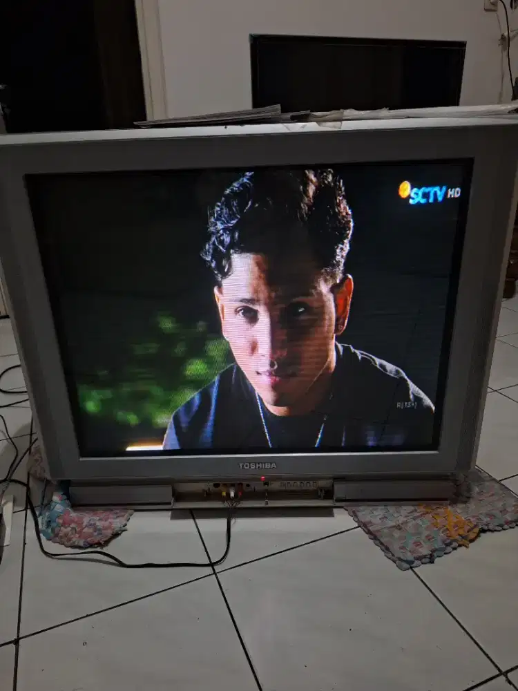 Toshiba 34 inch