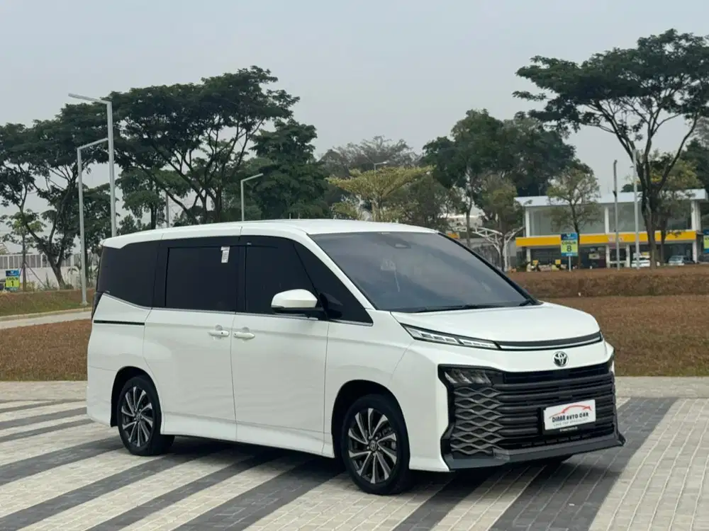 Toyota Voxy 2022KM31RB