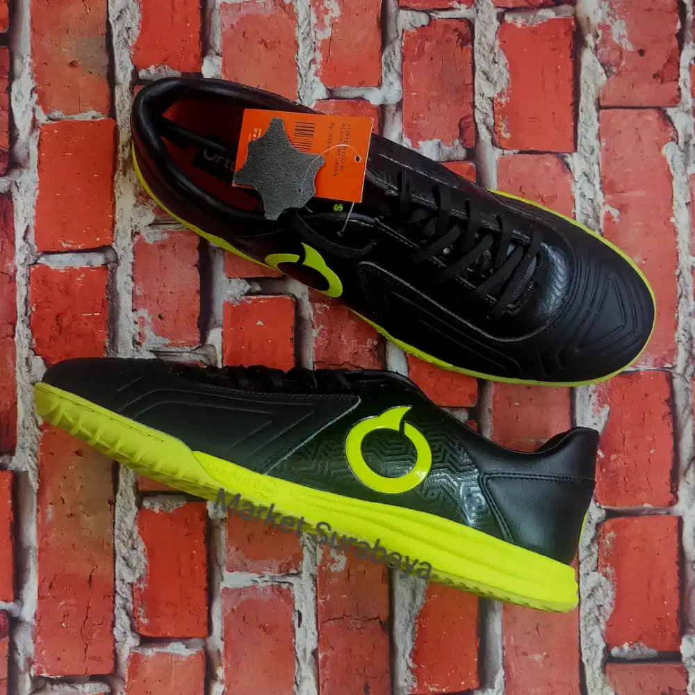 Sepatu olahraga Futsal Indor Original