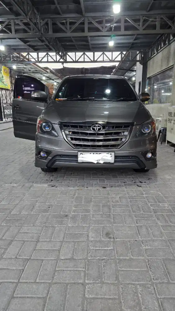 Innova V Diesel