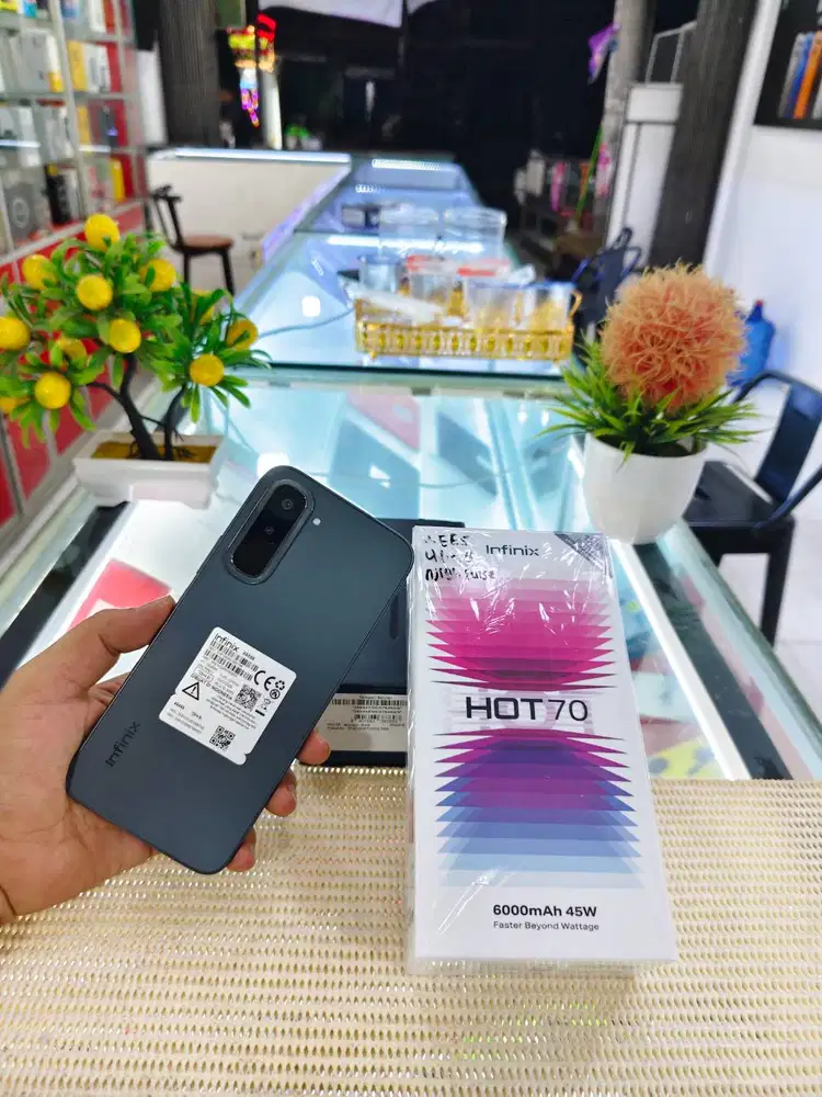 Infinix Hot 70 Ram 8Gb (4+4) 128Gb Pemakaian 10 Hari Mulus Like New