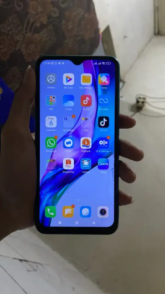 redmi 9 ram 4/64 hp+kabel casan minus retak kayadi Poto sentuh normal