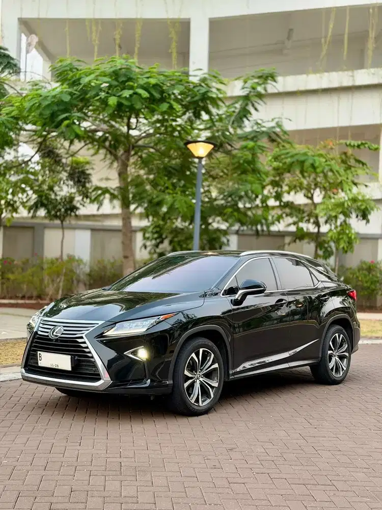 LEXUS RX300 Luxury 4x2 AT 2018