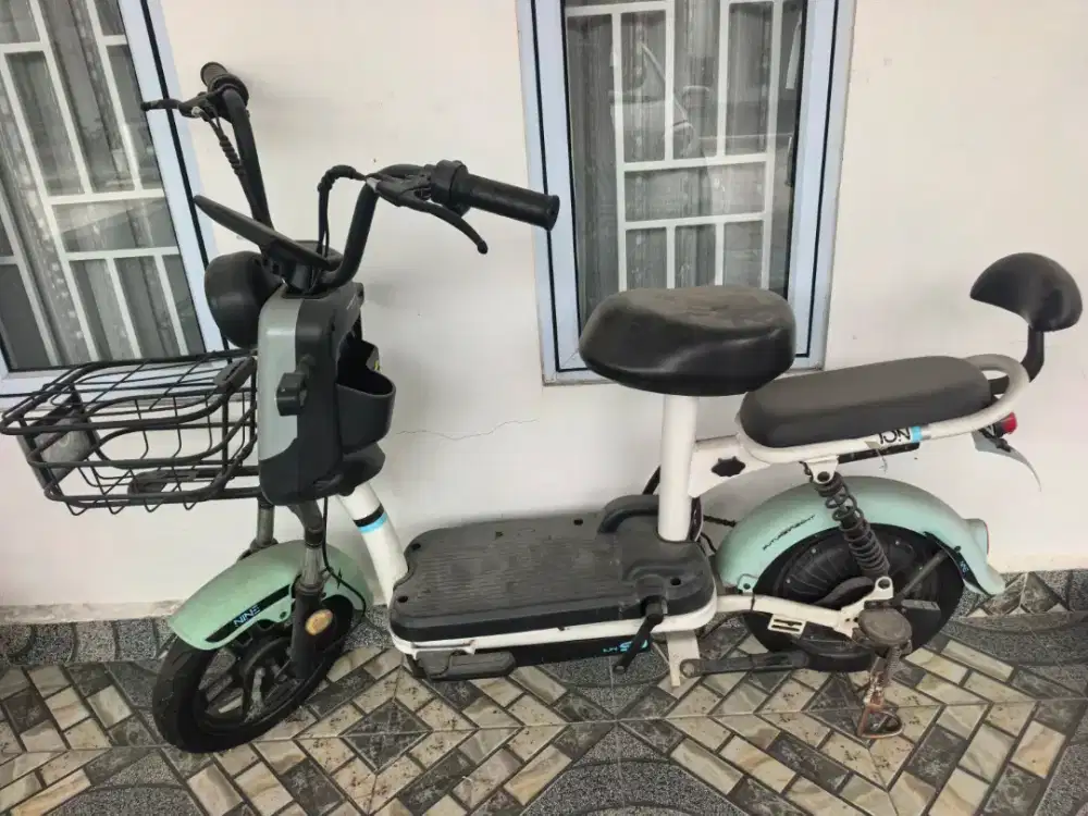 Sepeda listrik ion