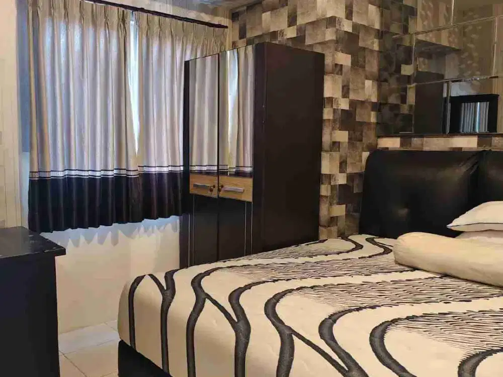 Sewa Puncak Dharmahusada Tower A 3 BR Furnished. Pool View. Bagus. Murah. Siap Huni