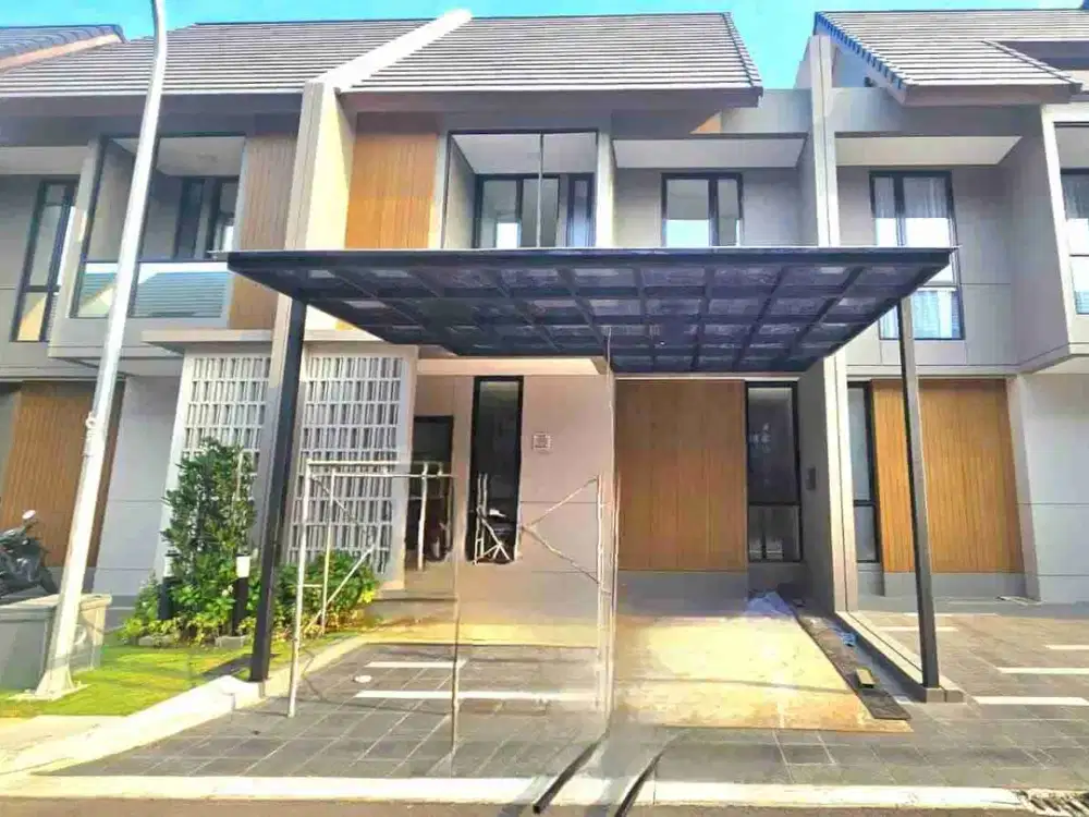 Disewakan Rumah Type Deluxe 3 KT di Cluster Viola Summarecon Crown Gading
