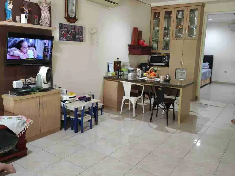 D jual rumah green court.