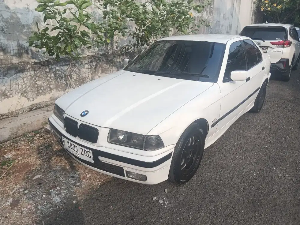 BMW 318i E36 1.8 Manual Tahun 1999