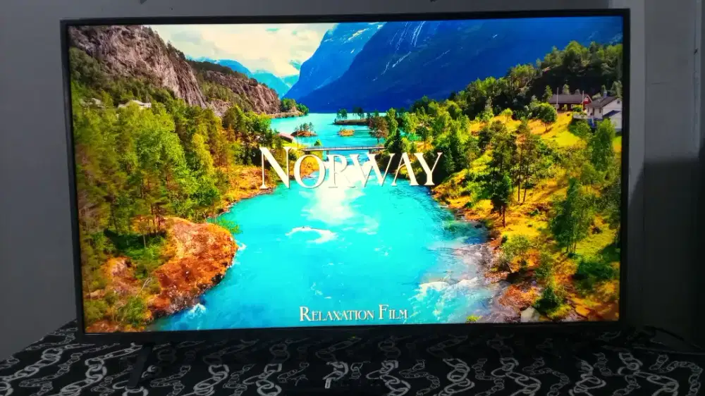 Tv led panasonic android digital 4k UHD 43inchi
