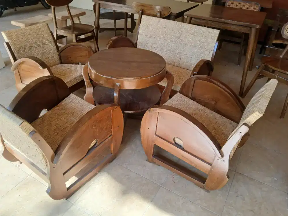 Kursi Sedan Rotan Antik Vintage