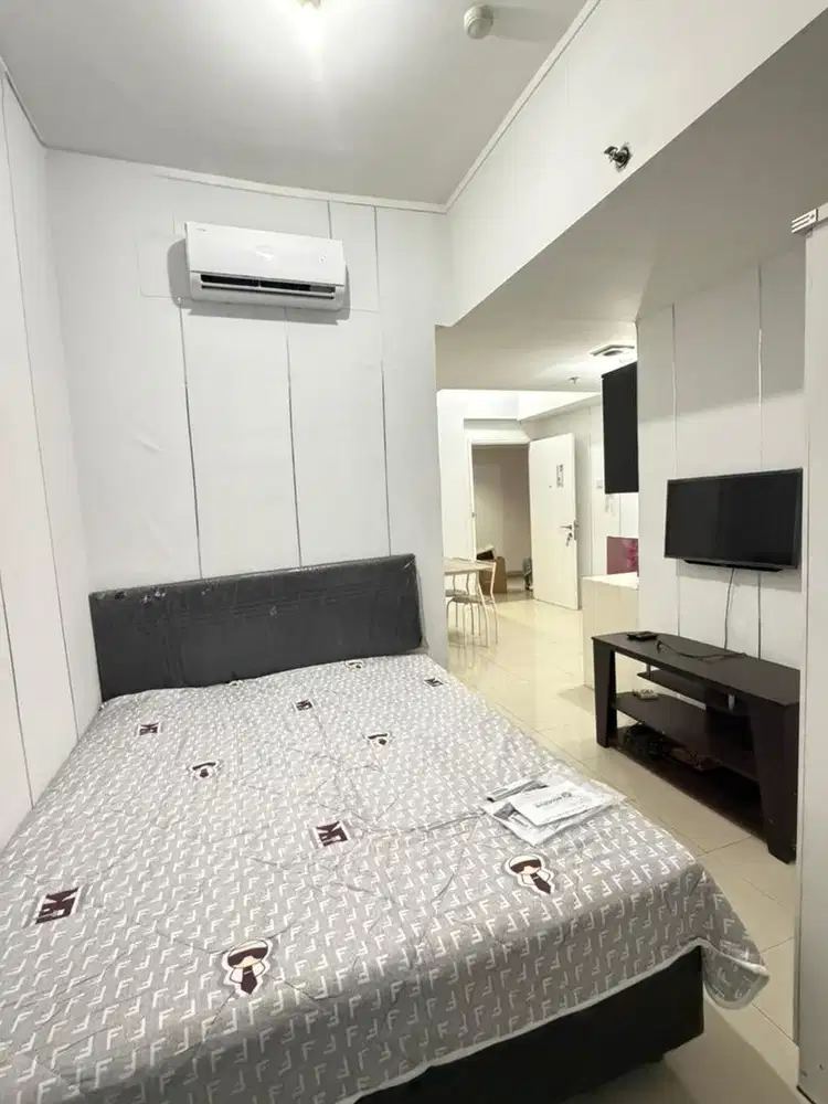 Disewakan apartemen season city studio L Tower C