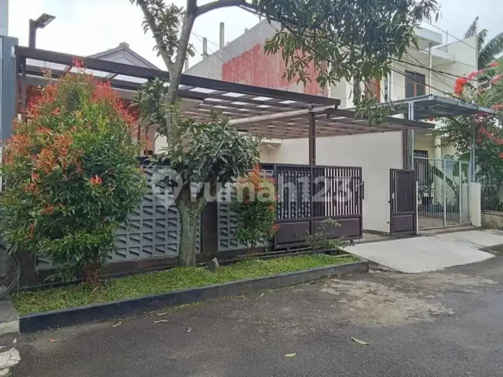 Rumah Bagus Siap Huni di Komplek Kawaluyaan Indah